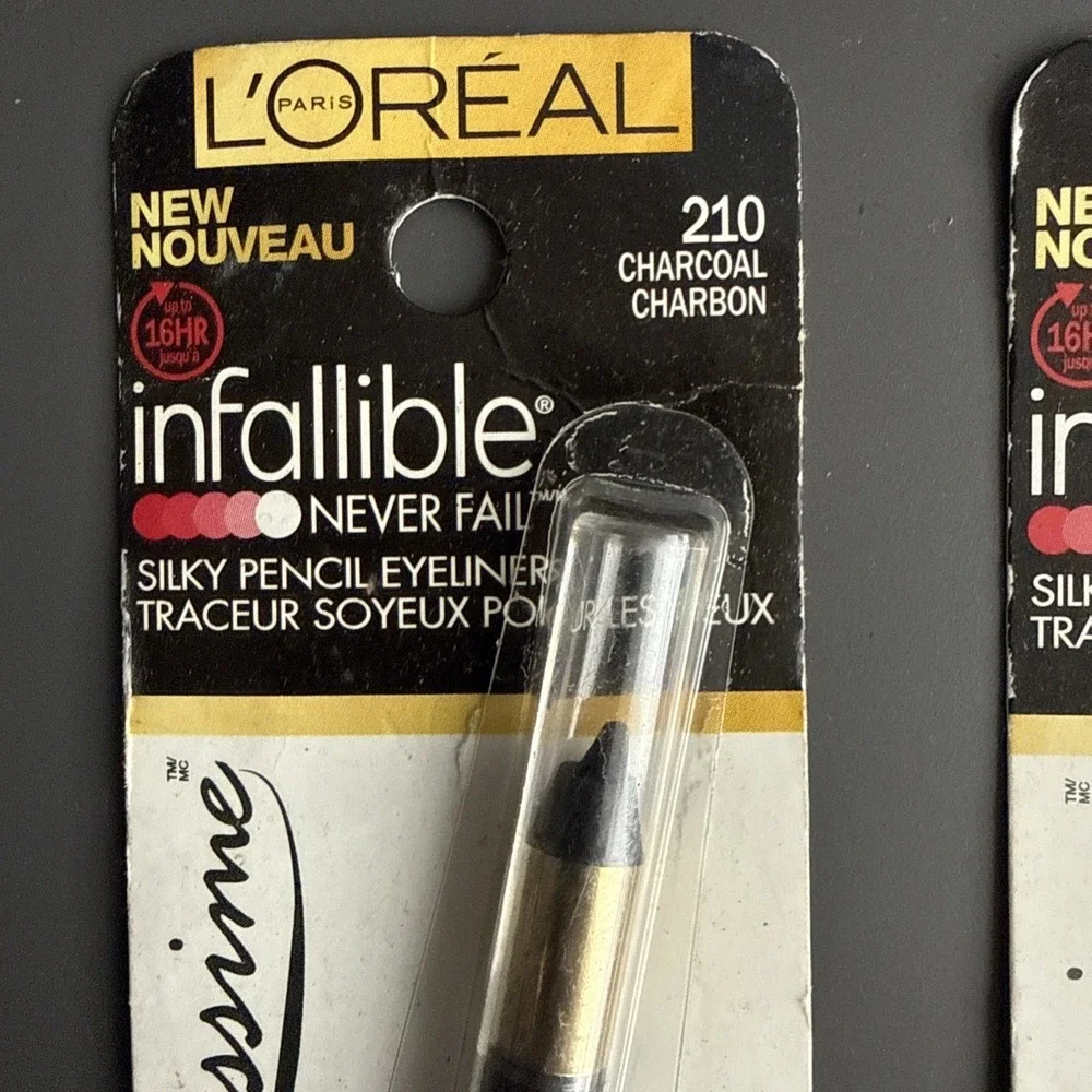 Lot x 2 L'Oreal Paris Infallible Silky Pencil Eyeliner # 210 Charcoal, Sealed